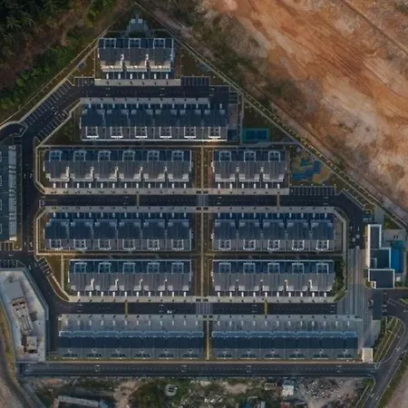 Ezhomestay Platinum Near Cyberjaya Putrajaya Klia Kampung Dengkil Exterior photo